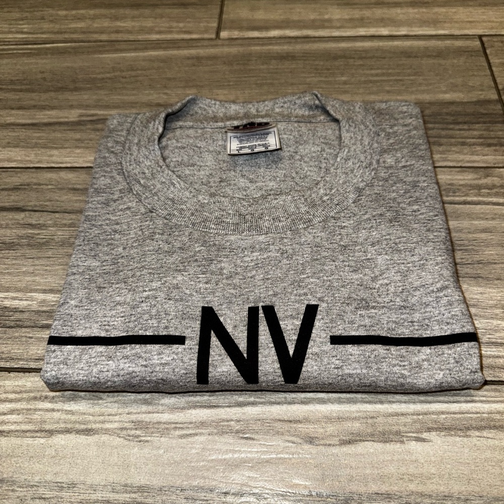 TND Tornado Activewear Las Vegas Graphic Gray Men's T-Shirt Size L